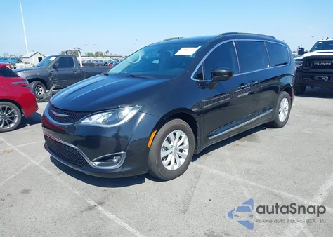 2017 Chrysler Pacifica Touring-L из США, поврежденный, VIN 2C4RC1BG2HR505800